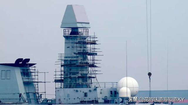 The 054B super frigate reveals its true appearance, with an integrated ...