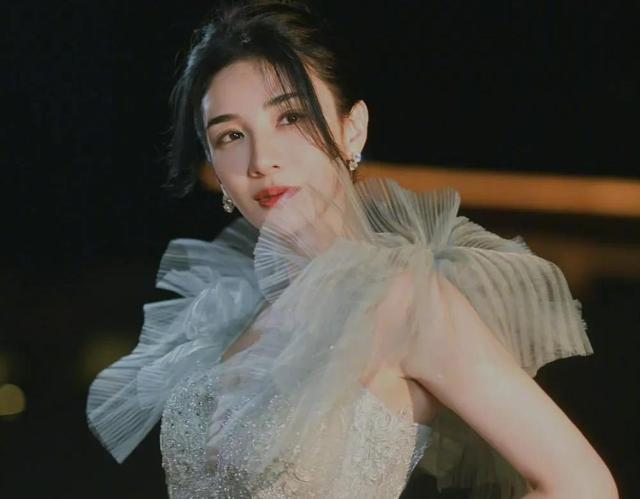 Huang Yimei Tu - iNEWS
