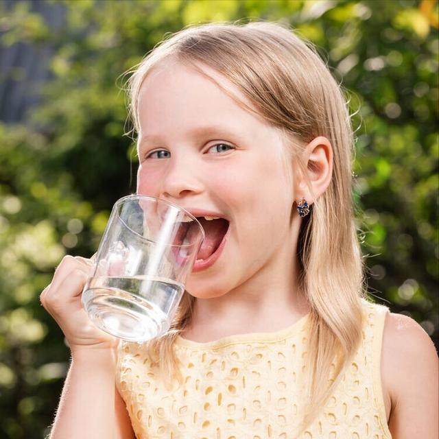 Should You Drink Your First Glass Of Water In The Morning INEWS