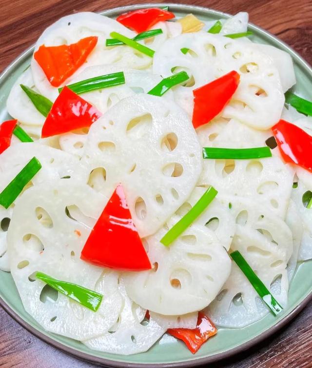 How to eat lotus root in autumn?Share "Seven Lotus Roots", soothing