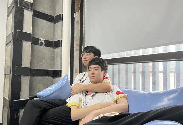 Many unpopular players have quietly transferred, the new army STG has a ...