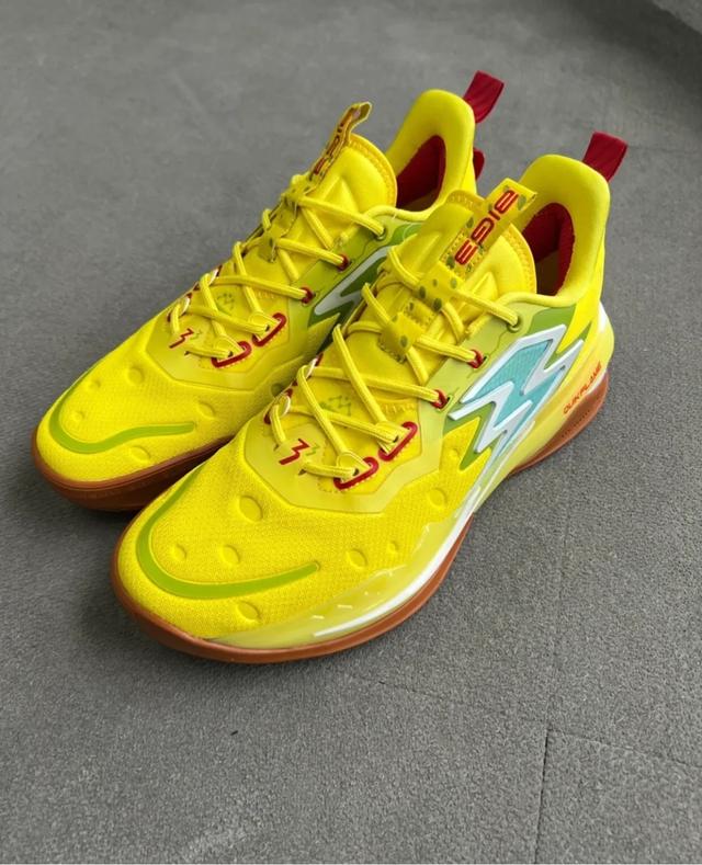 361-degree Big3 Basketball Shoes "SpongeBob SquarePants" Color Matching ...