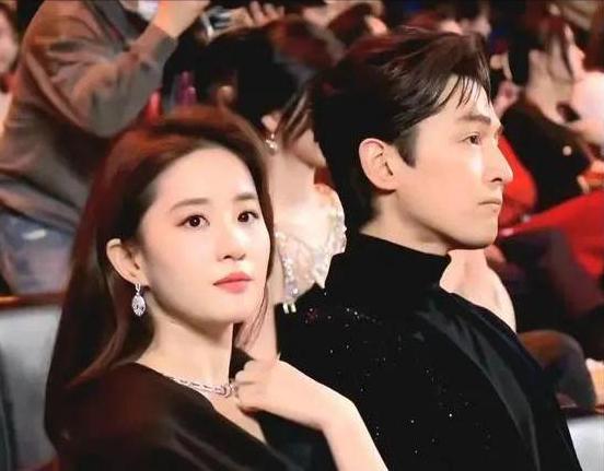 Liu Yifei and Hu Ge are in the same frame, after more than ten years ...