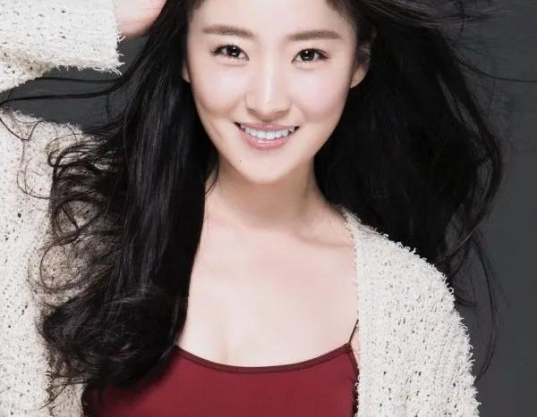 Beautiful Actress: Zhang Ying - Inews