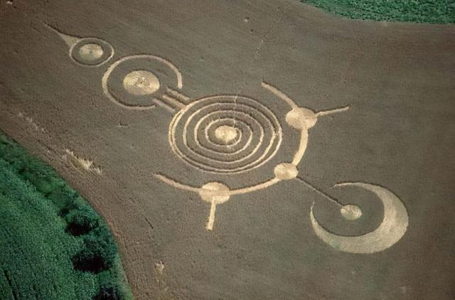 Are Crop Circles Really Made by Alien Civilizations?A team monitored ...