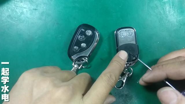 汽车钥匙遥控器特别耗电是什么原因？