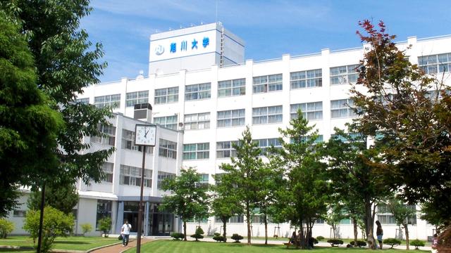 河南省内医学专业单招哪个学校比较好