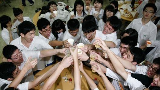 畢業散伙飯簡短句話