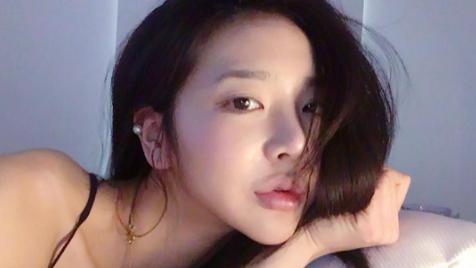 美女于健體的詞句