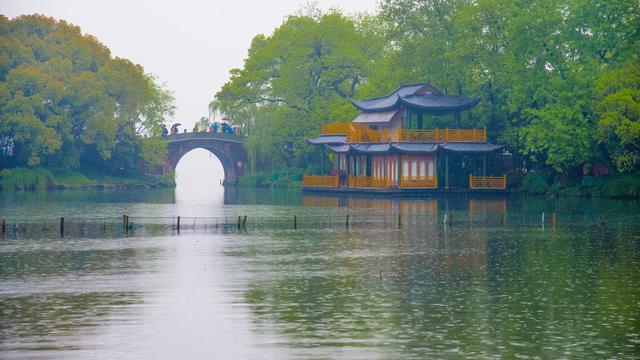 描寫園林的唐詩宋詞