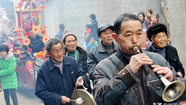 民风民俗作文左右