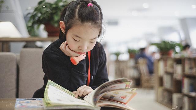 我的舅妈小学作文通用