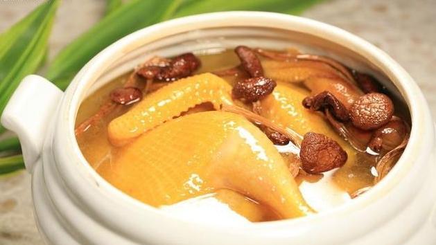 公鸡和母鸡哪个比较好吃