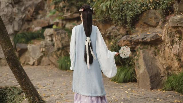 蓝天白云唯美经典的诗句