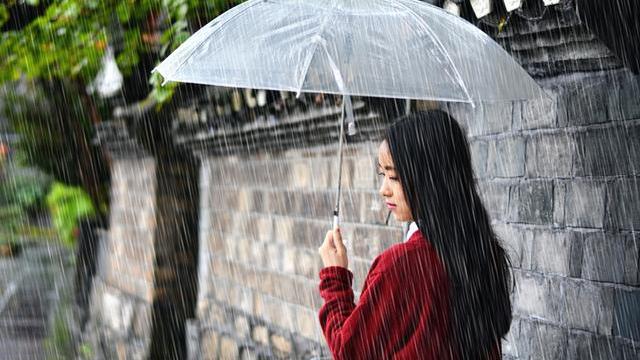 热门秋雨作文
