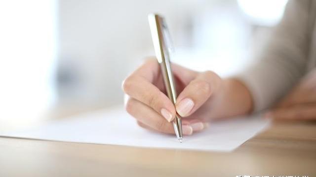 一瞬間作文800字遞進式