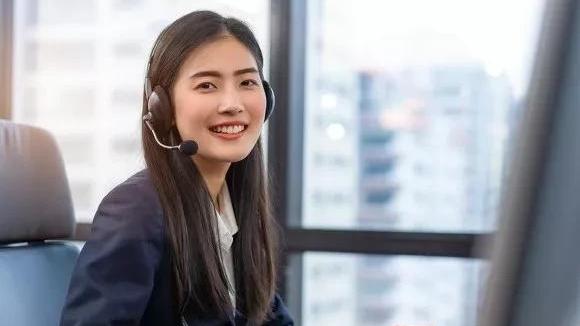 客服专员面试自我介绍