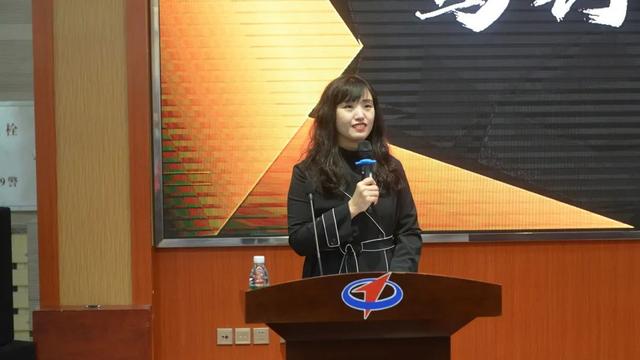 青年教师成长汇报模板