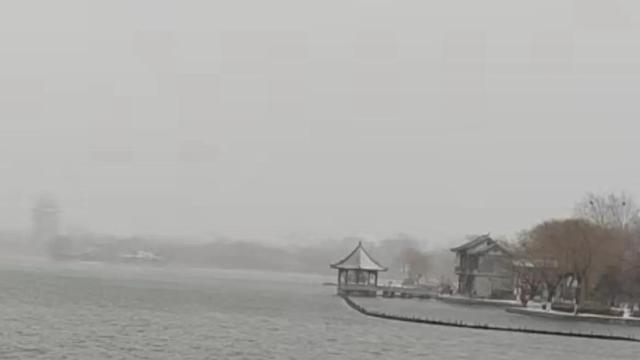 张岱《湖心亭看雪》赏析