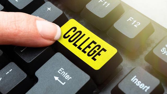 大学生自我鉴定范文300字精选