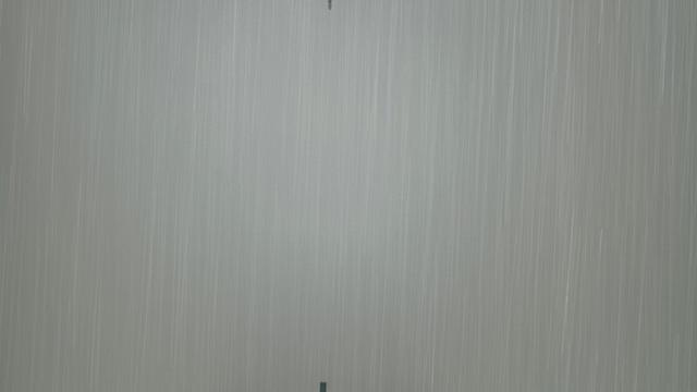 描写听到雨水声音的句子（精选）