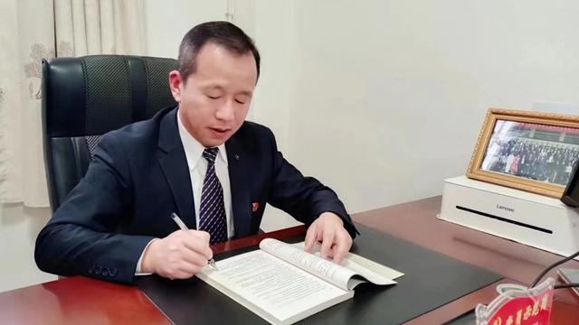 做一个幸福的教师读后感通用