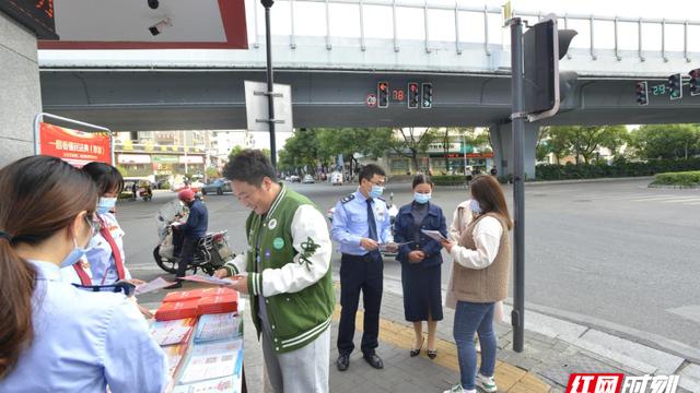 创文明城市争做文明小市民手抄报