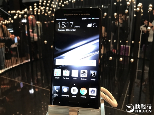 能买两台iPhone7！华为公司Mate9玛莎拉蒂板图赏：2K曲屏