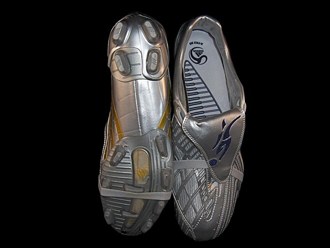 足球鞋颜论自由:托尼克罗斯鞋码43居然曾