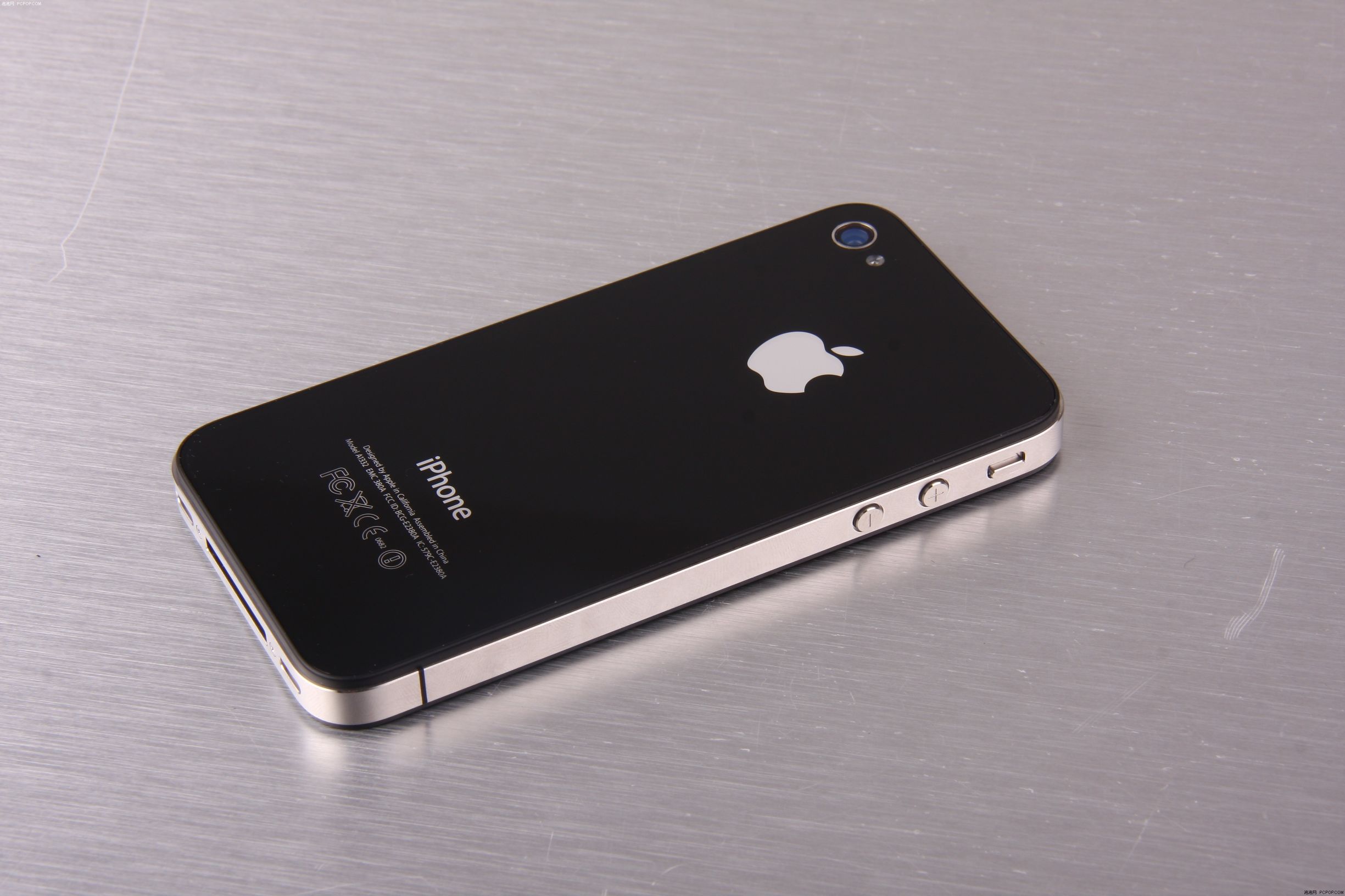iPhone 4：说起再见吧！
