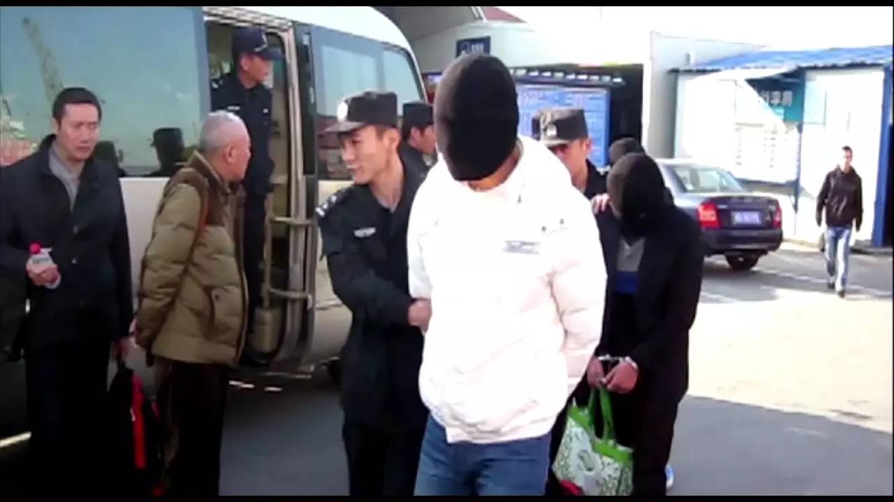 1月28日至2月1日唐山警方专项行动严打“两抢一盗”