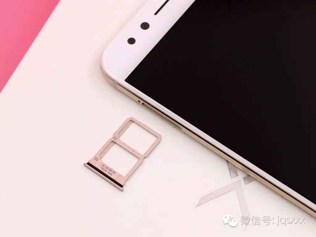 「新手机速运」外置柔日光灯 双摄像头 vivo X9高清图片集