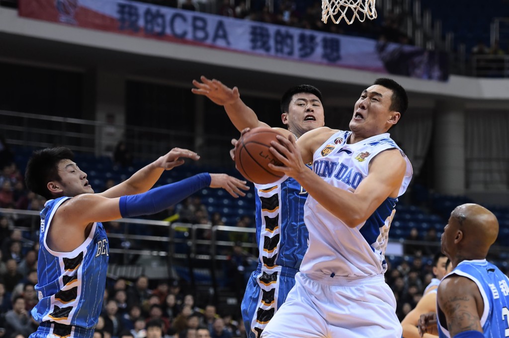 刘书楠在cba在哪个队(篮球——CBA：青岛潍坊高新对阵北京首钢)