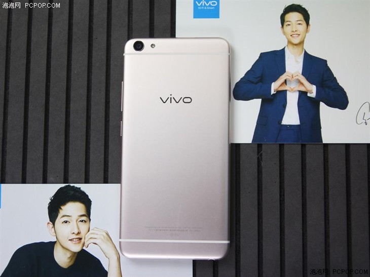 大屏长续航/柔光自拍 vivo X7Plus评测