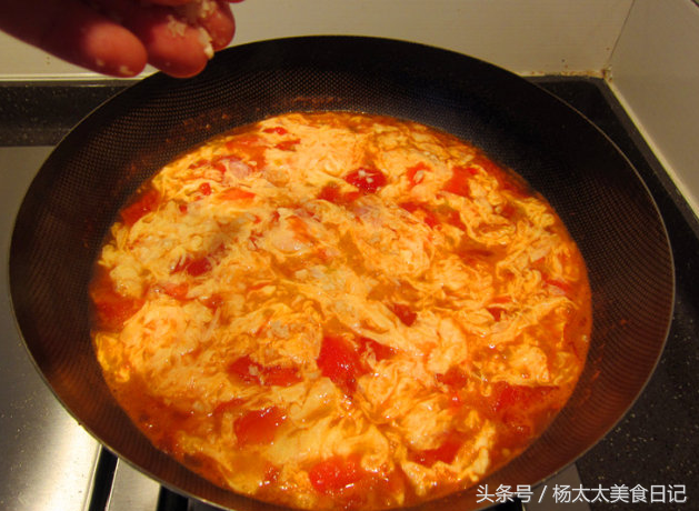 图片[9]-西红柿鸡蛋汤更美味——只需加一调料-起舞食谱网
