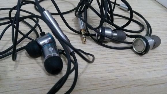 最划算的hifi手机上？699元蓝魔mos1 max拆箱