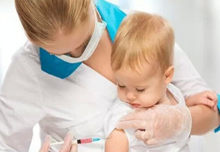 宝宝出生后就需要接种的疫苗：乙肝疫苗