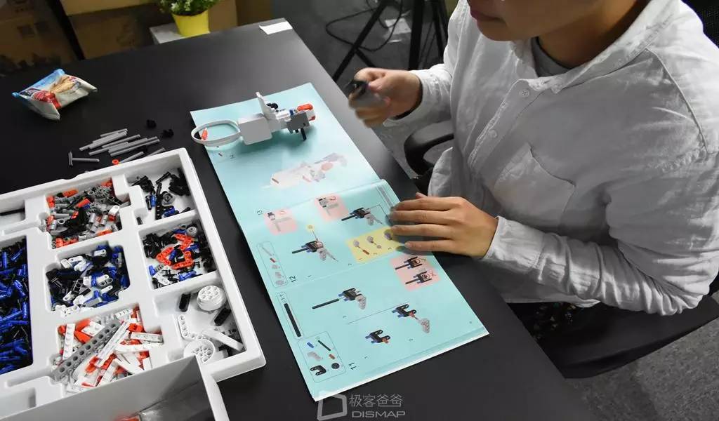 这或许是中国未来的乐高——米兔积木机器人评测
