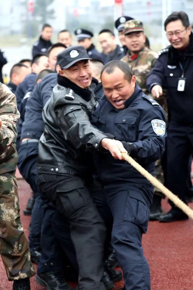 雅安监狱民警新春游园运动会
