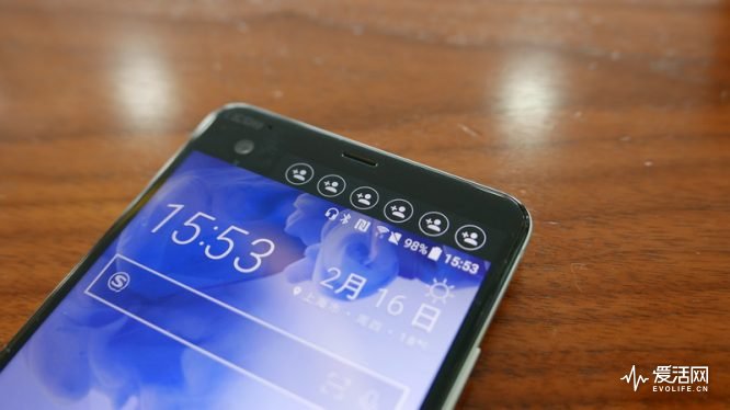 中国发行版HTC U Ultra即将来临 主辅双屏幕产生大量游戏玩法