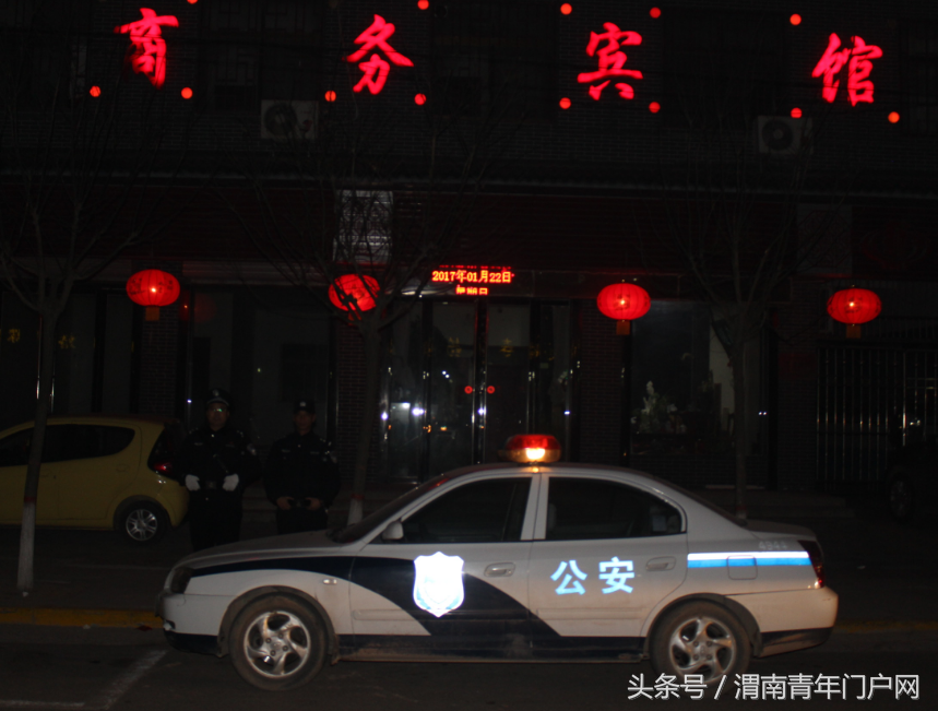 合阳县坊镇民警安全检查迅速提醒超市及时采取措施防患于未然