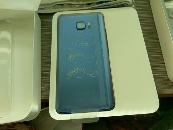 为我肠复活1s——HTC U ultra拆箱