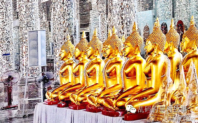 实拍泰国高僧建梦幻水晶寺庙 圆寂后竟成金刚不坏肉身菩萨！