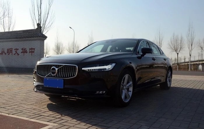 沃尔沃最贵的轿车，内饰焕然一新，动力略显不足，车主说用车感受