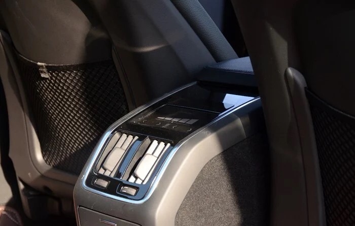 沃尔沃最贵的轿车，内饰焕然一新，动力略显不足，车主说用车感受