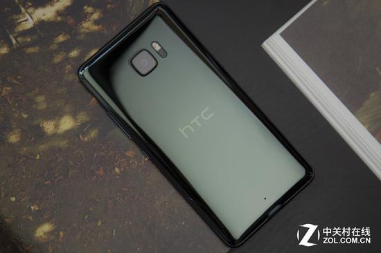 HTC U Ultra评测：两块屏幕+惊艳外观