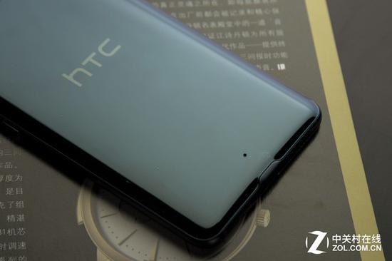 HTC U Ultra评测：两块屏幕+惊艳外观