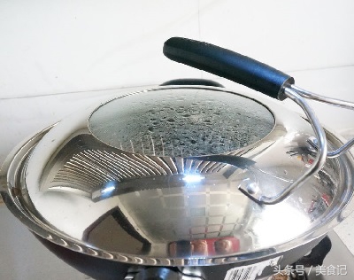 90后男友做的暖心菜，家常炖鸡，香的不要不要的