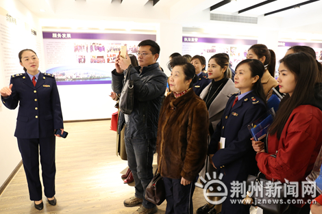 荆州市工商局举行12315开放日 消费者体验投诉流程