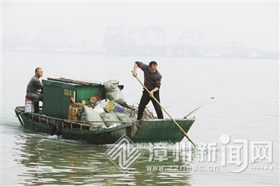 龙海：清理海漂垃圾 整治大扫除行动还水源清洁